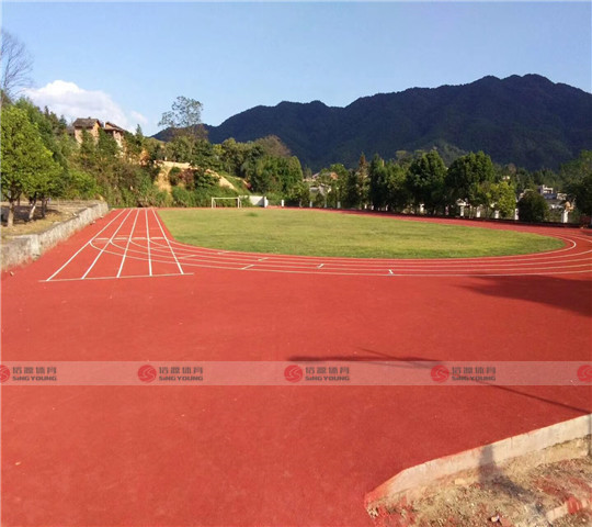 江西省定南縣巋美（měi）山中學