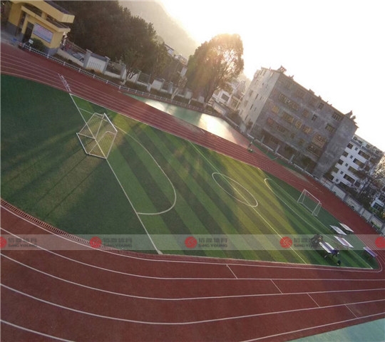 戶（hù）外塑膠（jiāo）跑道